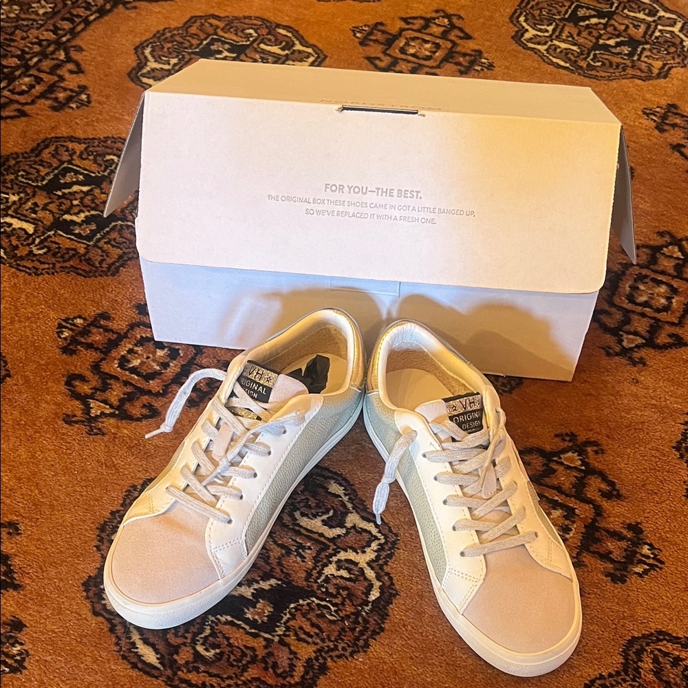 Vintage Havana Cream and White Sneakers